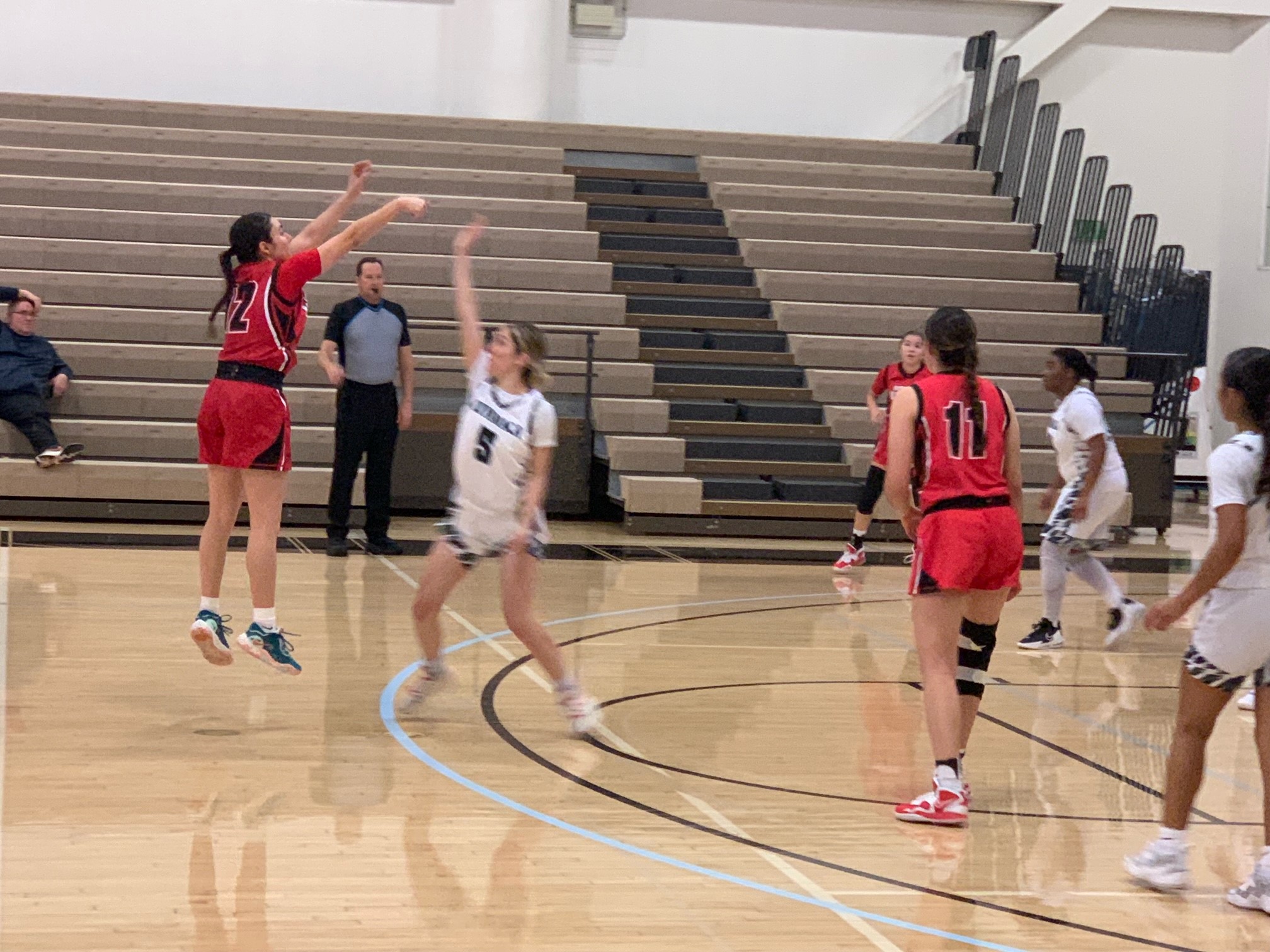 Lady Coyotes Basketball fall to IVC